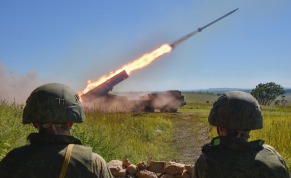 В Харькове раздались мощные взрывы, их засняли на видео