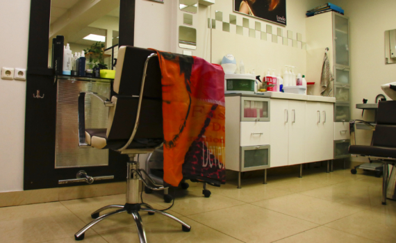 Возрождение волос: топ-масок, которые вернут жизнь окрашенным прядям